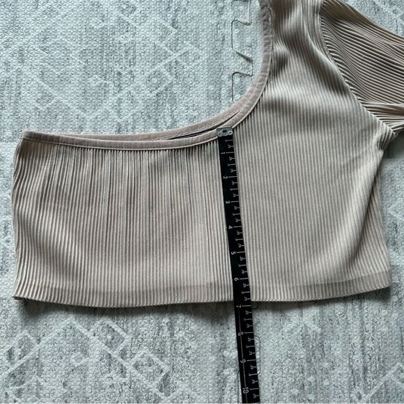 Maniere de Voir One Sleeve Ribbed Neutral Minimalist Beige Crop Top Size 12 UK - Picture 8 of 9